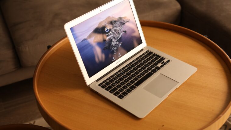 mac-book-air-1-scaled.jpg